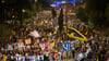 Zigtausende Demonstranten in Jerusalem forderten ein Abkommen zur Beendigung des Krieges.