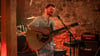 Leander aus Halle spielt auf der „Local heroes“-Bühne in der Festscheune auf dem Schloss Hundisburg.