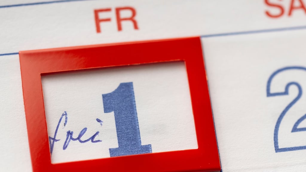 Viele Menschen nutzen die Feiertage, um Zeit mit Freunden oder der Familie zu verbringen. Das nächste Mal ist in Sachsen-Anhalt am 1. Weihnachtsfeiertag, dem 25. Dezember, frei.&nbsp;