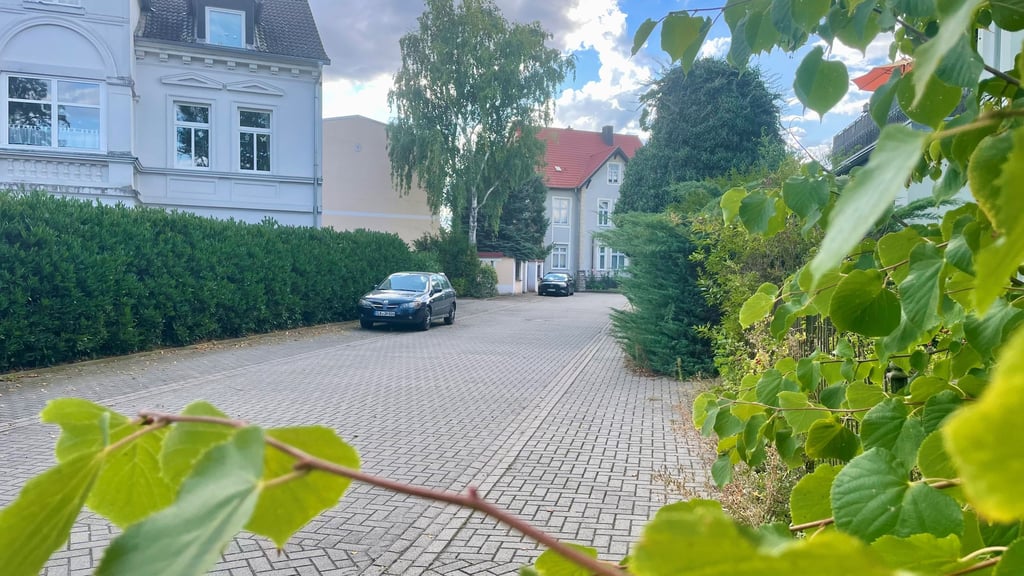 Hier in der Eschenstraße in Bad Salzelmen sol sich der Unfall zugetragen haben.