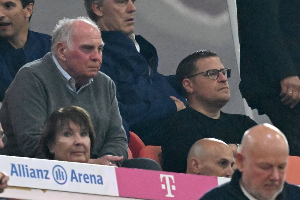 Uli Hoeneß (links) und Max Eberl (rechts) bei einem Spiel von Bayern München.