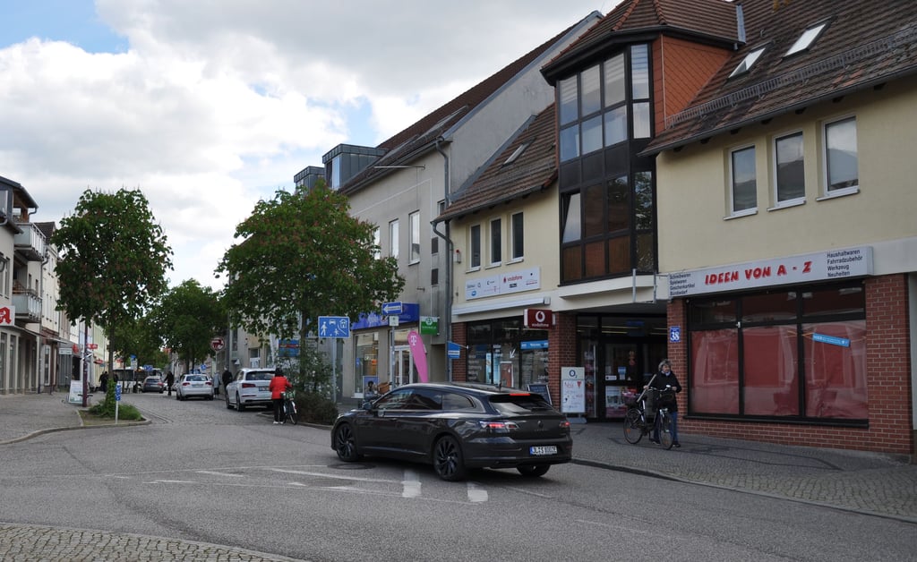 In der Genthiner Innenstadt gibt es neben belegten Läden auch zahlreiche leerstehende Geschäfte.