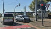 An der Kreuzung an der Aral-Tankstelle im Dessauer Westen hat es am Montagvormittag einen schweren Unfall gegeben.