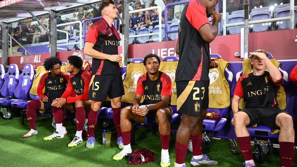 Loïs Openda musste bei Belgien mit der Bank vorliebnehmen.