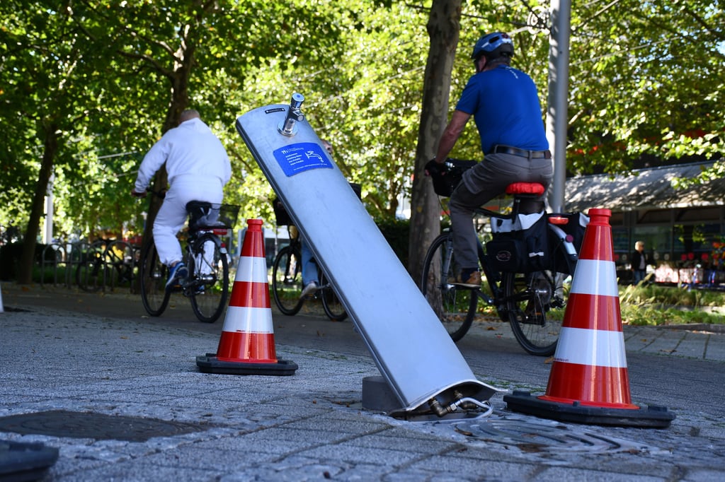 Der neue Trinkbrunnen in Magdeburg wurde noch vor der offiziellen Einweihung zerstört.