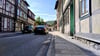 Eine Ortsumfahrung soll Wernigerode vom Lkw-Verkehr auf der Bundesstraße 244 - hier die Nöschenröder Straße - entlasten. Doch es gibt Protest gegen das Millionen-Projekt.