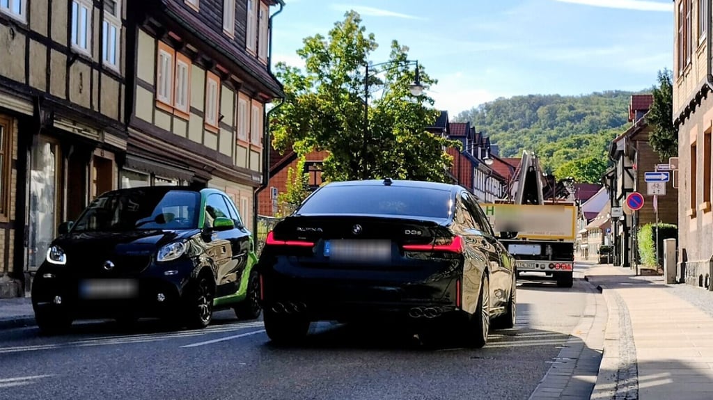 Eine Ortsumfahrung soll Wernigerode vom Lkw-Verkehr auf der Bundesstraße 244 - hier die Nöschenröder Straße - entlasten.
