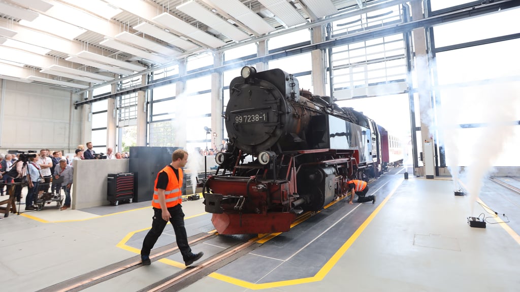 Im Sommer 2022 eröffneten die Harzer Schmalspurbahnen ihre neue Dampflokwerkstatt in Wernigerode.