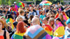 Der CSD ist kunterbunt und steht für Vielfalt. doch seit einigen Jahren gibt es immer wieder Rechtsextreme, die Gegendemos anzeigen - auch für Halle ist rechtsextremer Protest gegen den CSD geplant.&nbsp;