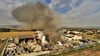 Die Rauchentwicklung beim Brand in der Recyclingfirma in Riethnordhausen ist weithin sichtbar.