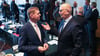 Brandenburgs Ministerpräsident Dietmar Woidke (rechts, SPD) und die Vertreter der Kommunalverbände stellen die Einigung zum milliardenschweren Infrastrukturpaket des Bundes vor. (Archivbild)