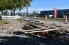 Nach dem Rohrbruch im Magdeburger Stadtteil Rothensee laufen die Reparaturarbeiten.
