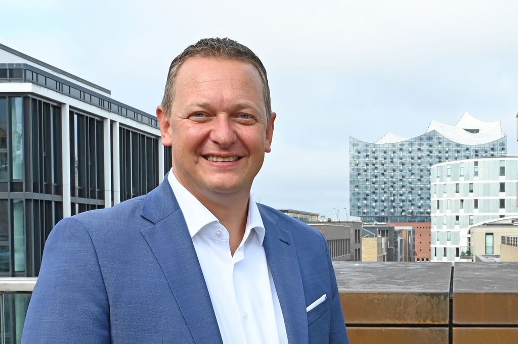 Felix Eichhorn leitet den Rostocker Kreuzfahrtanbieter Aida. (Produktion)