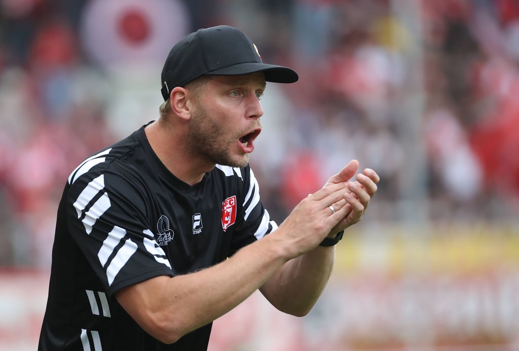 HFC-Trainer Robert Schröder war mit dem Angriffsspiel seines Teams nicht zufrieden.