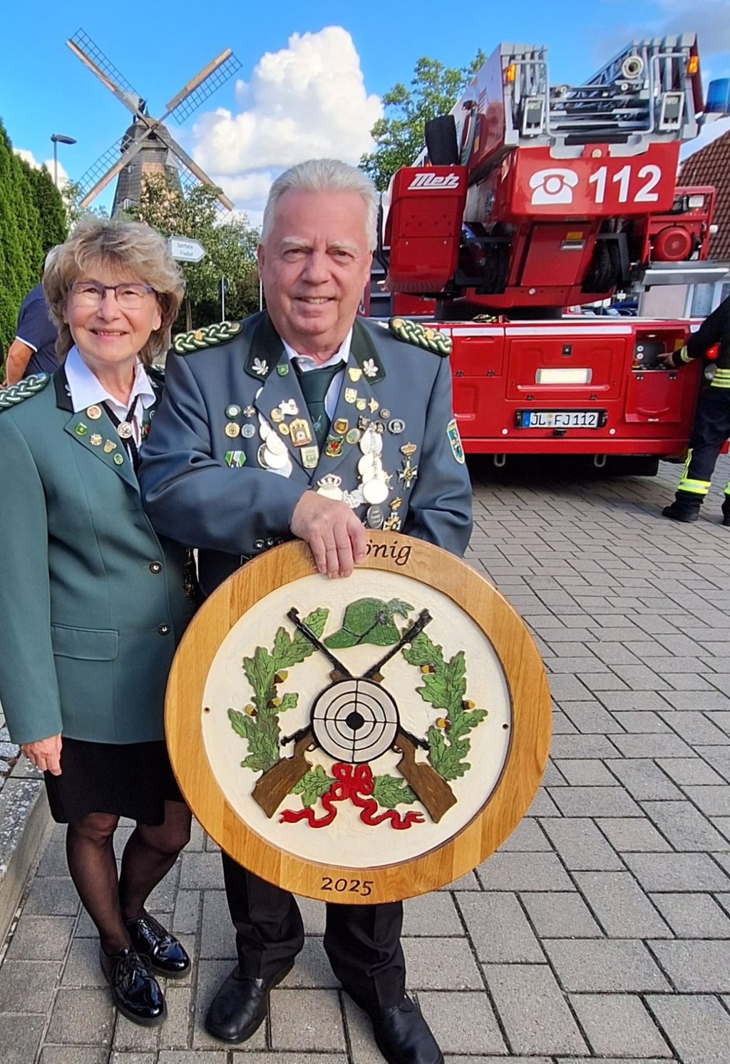 Marion und Holger Walner mit ihrer Scheibe.