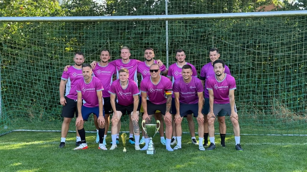 Die Siegermannschaft des Blaulicht-Cups in Oschersleben: Das Team aus dem NRZ Magdeburg.