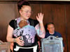 Diese Art der Abstimmung hat es in einem kommunalpolitischen Ausschuss in Barby auch noch nicht gegeben. Die Abgeordnete Natalie Nagel (Linke) war mit Baby Matilde-Charlotte in die Bauausschusssitzung gekommen. 