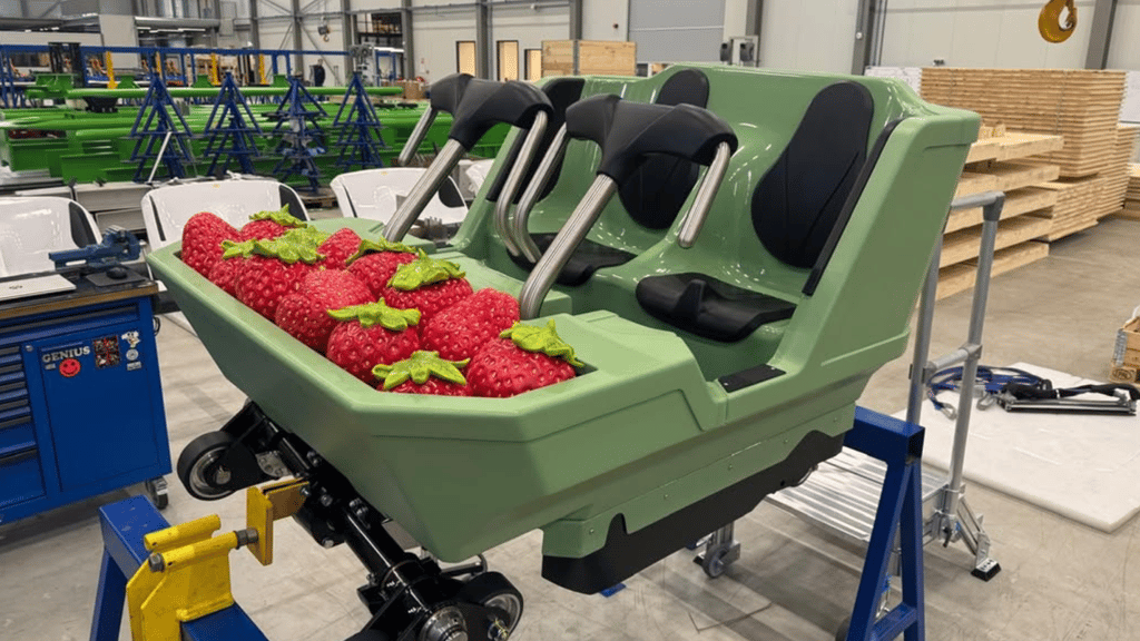 In diesen Sitzen für eine neue Achterbahn im Karls Erlebnishof in Döbeln sollen ab Sommer 2026 viele Kinderaugen leuchten.