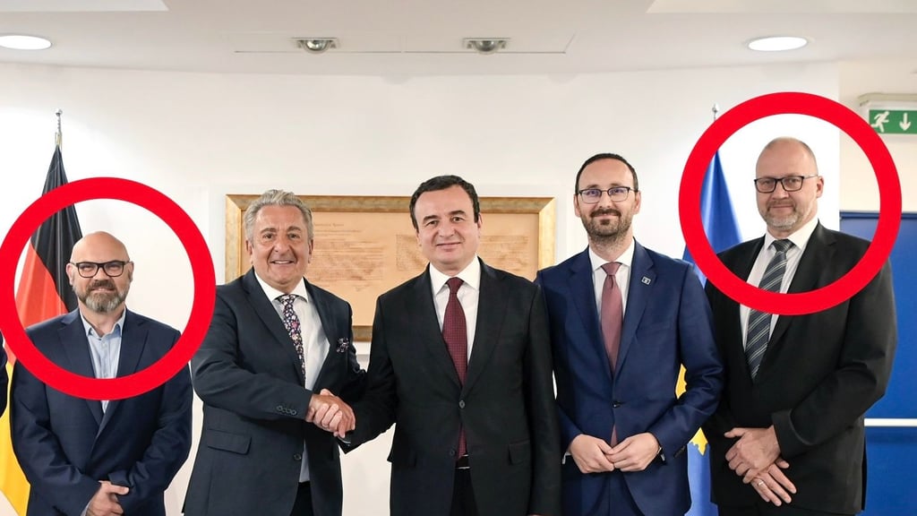 Christdemokraten auf Balkan-Tour: Das Foto von Anfang Juni zeigt (von links) Michael Schmidt, Gunnar Schellenberger, Kosovo-Premier Albin Kurti, Botschafter Faruk Ajeti und Remo Kannegießer.