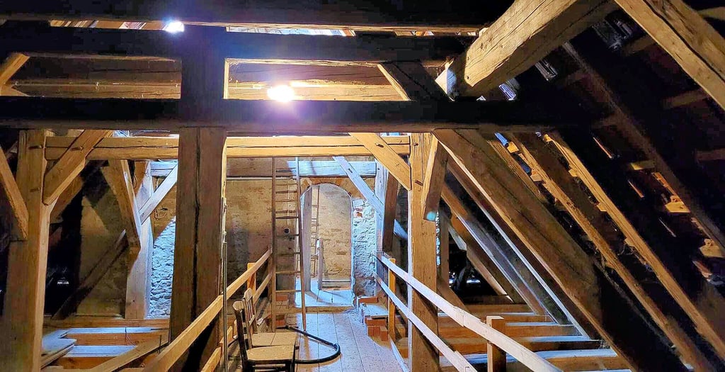 Zum Tag des offenen Denkmals am 14. September 2025 kann der Kirchturm in Rehmsdorf besichtigt werden.
