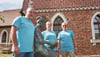 Vereinschef Oliver Flügel, Antje Lehmann und Platzmeister Harald Lauer (v.l.n.r.) stellen gemeinsam das Nordmannfest auf die Beine.