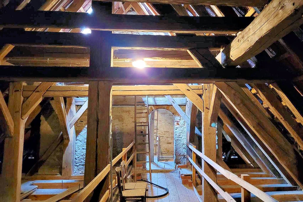 Zum Tag des offenen Denkmals am 14. September 2025 kann der Kirchturm in Rehmsdorf besichtigt werden.