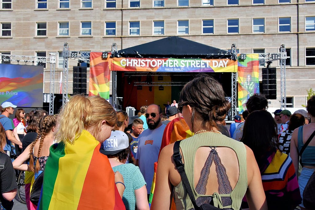 Viel los sein wird nicht nur wegen des Christopher Street Days selbst am Samstag auf den Straßen in Halle.