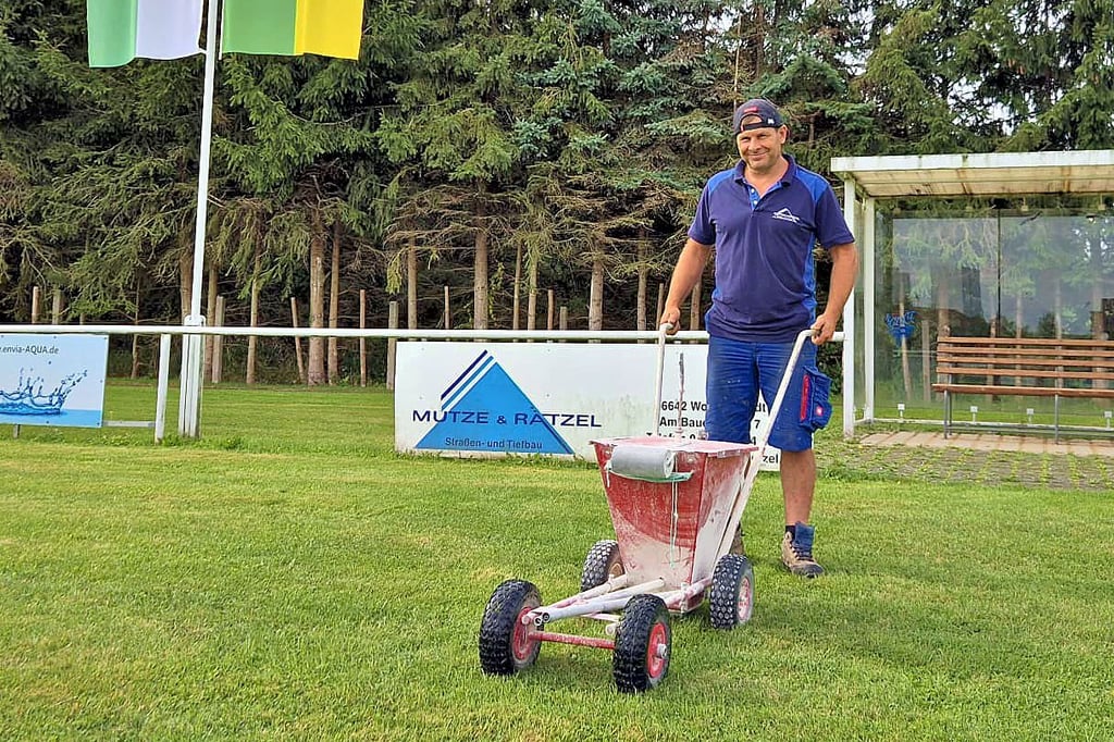Marco Kühnhold vom SV Kaiserpfalz ist der Mann für alle Fälle auf dem Sportplatz in der Wohlmirstedter Schulstraße, der „Küchenteich-Arena“ genannt wird. In dieser Woche ist Kühnhold unser Tipp-Experte.