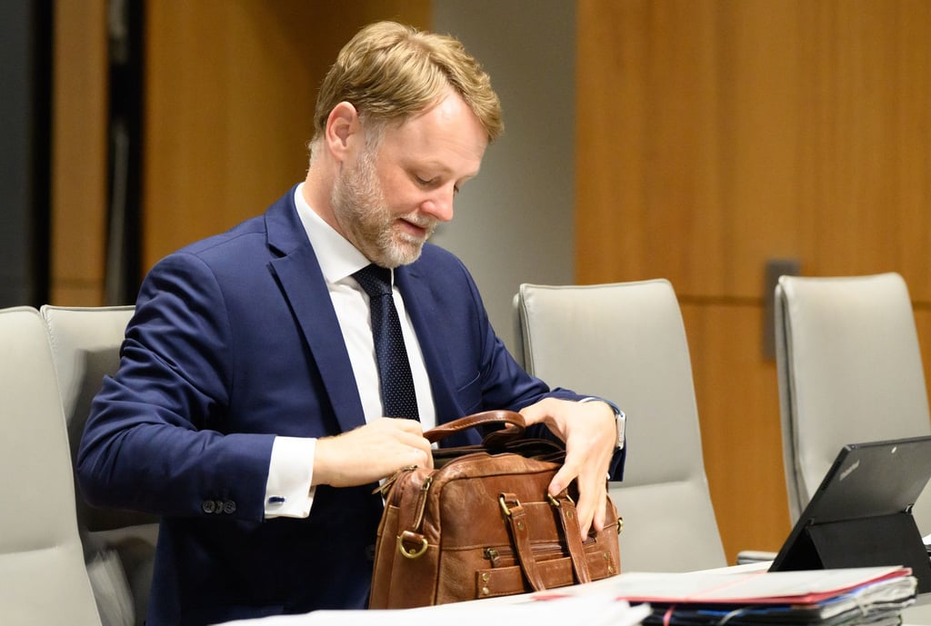 Gerald Heere verweist auf rückläufige Steuereinnahmen im Landeshaushalt.