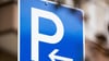 Platz zum Parken: Der Pfeil markiert den Beginn der entsprechend zum Parken freigebenden Fläche.