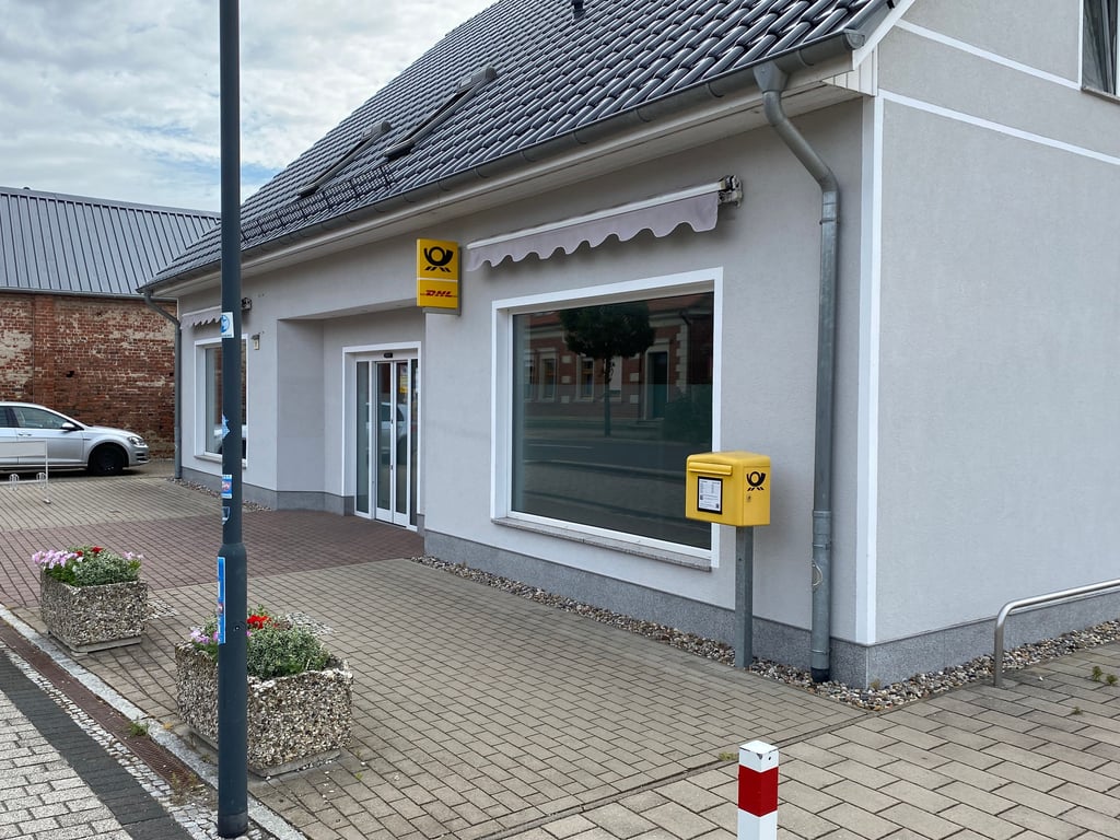 Die geschlossene Post in Parey sorgt für Ärger bei der Bevölkerung. Demnächst soll eine Alternative her.