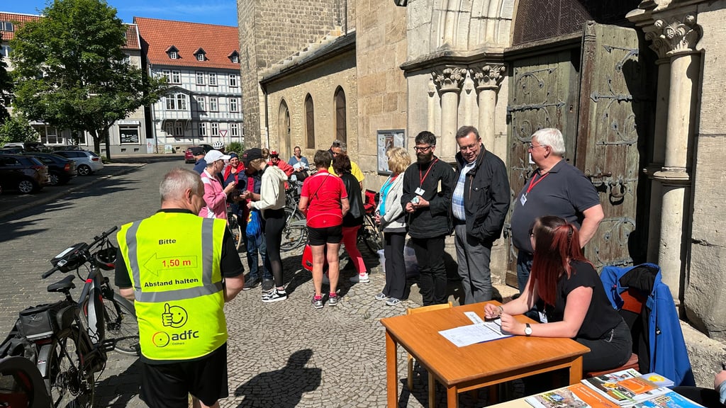 Die Moritzkirche in Halberstadt bietet nicht nur regelmäßige Öffnungszeiten. Gemeinsam mit dem ADFC Harz werden auch besondere Radtouren organisiert.