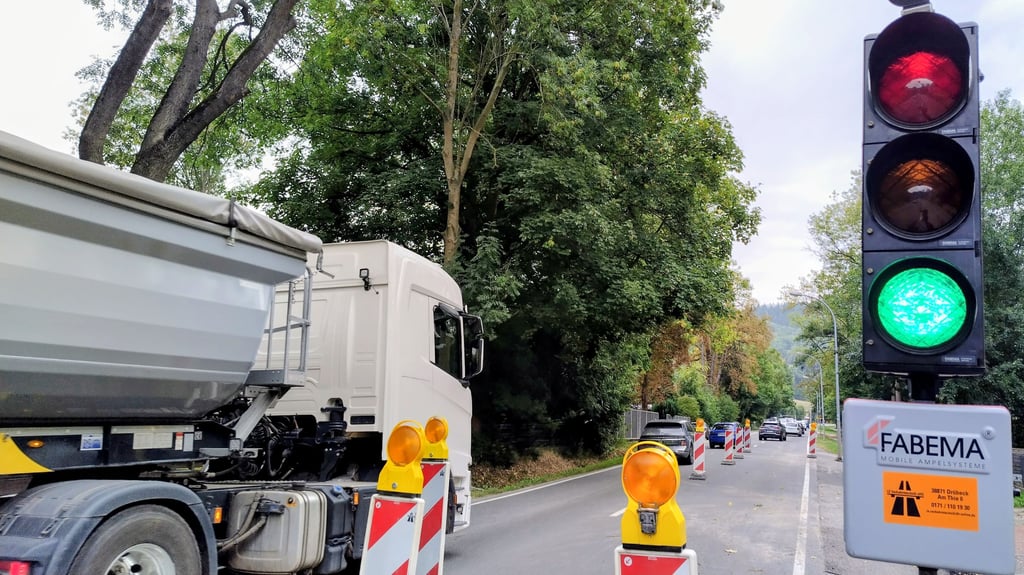 Den ganzen Sommer über mussten Autofahrer zwischen Wernigerode und Elbingerode an einer Baustellenampel auf der Bundesstraße 244 im Mühlental warten.