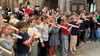 An verschiedenen Stellen im Halberstädter Dom spielten sich die Grundschüler mit ihren Melopipes für die Probe warm. Zum Orgeltag  geben sie ein Konzert im Dom.