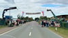 Hedersleben heißt die Profi-Radsportler bei der Deutschland-Tour willkommen. Die beiden Stimmungsnester in dem Ort haben die Wettbewerbsjury überzeugt. 