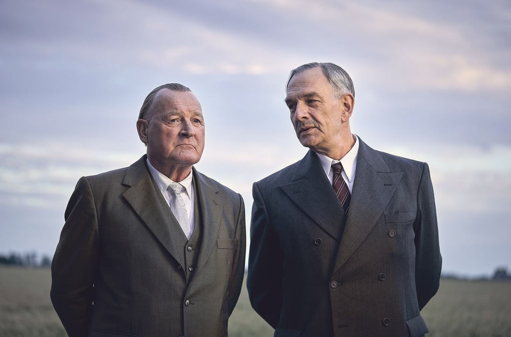 Die beiden Staatsmänner Adenauer (Burghart Klaußner, l) und de Gaulle (Jean-Yves Berteloot).