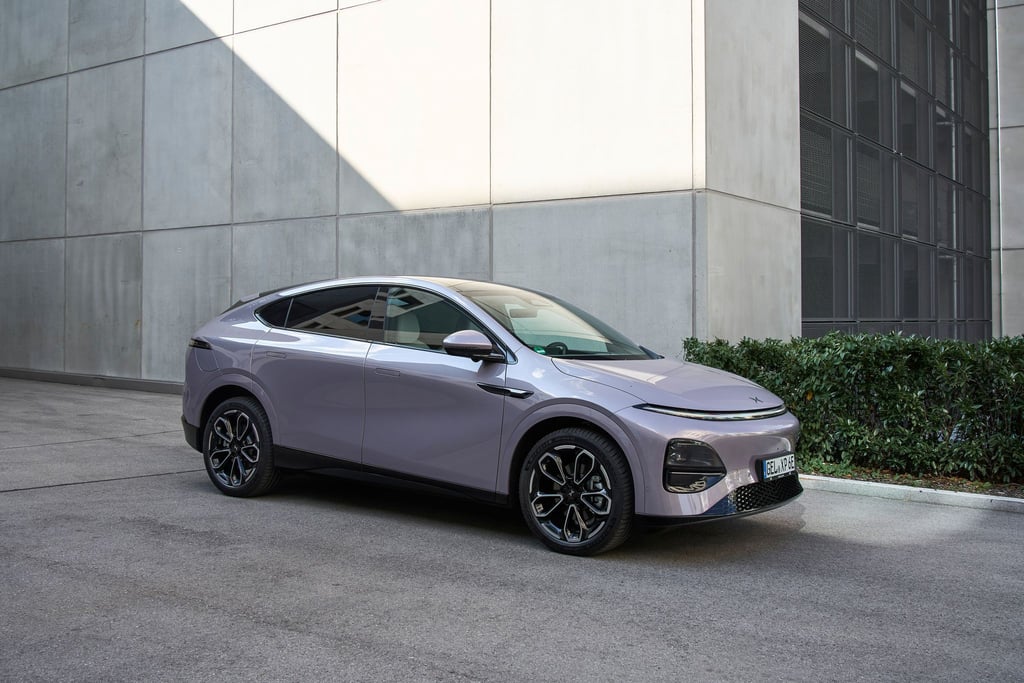 Im SUV-Coupé G6 hat der 800-Volt-Akku eine Kapazität von 81 kWh und ermöglicht Reichweiten von bestenfalls 525 Normkilometern.
