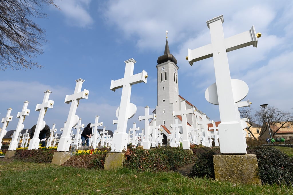Weniger Vandalismus in Kirchen und auf Friedhöfen in Sachsen - Sorge bleibt aber (Archivbild).