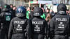Bereits heute kommen bei der Polizei in spezialisierten Einheiten individuelle taktische Kennzeichnungen zum Einsatz. (Symbolbild)