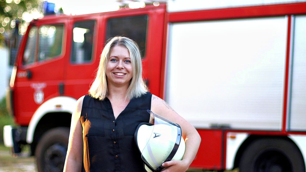 Die Bindfelderin und freiwillige Feuerwehrfrau Sabrina Nitschke ist für ihren ehrenamtlichen Einsatz mit dem „Engagement auf dem Land“-Preis der Hansestadt Stendal ausgezeichnet worden.