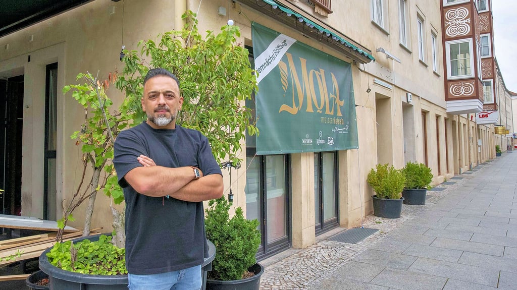 Mola-Betreiber Mohamed Gönen freut sich ab Montag auf viele Gäste in seinem neuen Dönerladen in der Zerbster Straße.