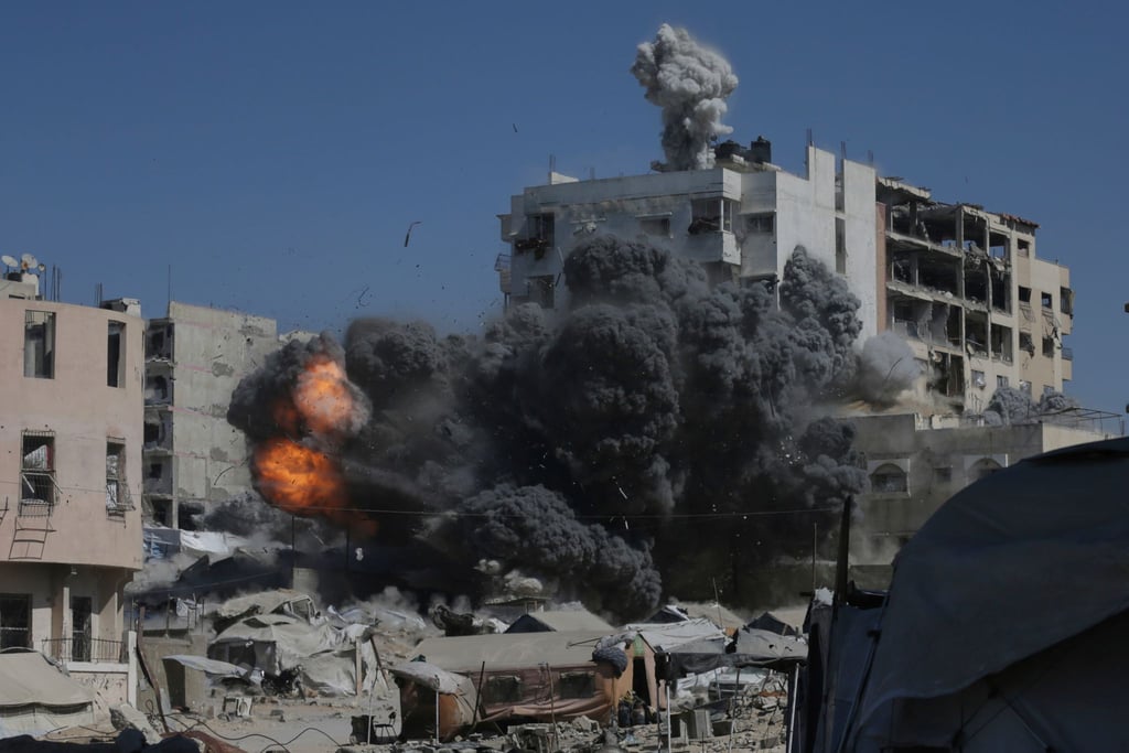 Bei neuen Angriffen des israelischen Militärs im Gazastreifen sind Berichten zufolge mindestens 39 Menschen getötet worden.