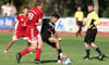 Ermin Berishaj (am Ball/gegen Martin Gille) organsierte den Ottersleber Spielaufbau.