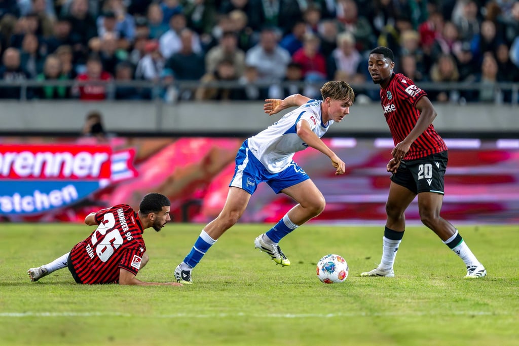 Kennet Eichhorn ist der jüngste Startelf-Spieler der Zweitliga-Historie.