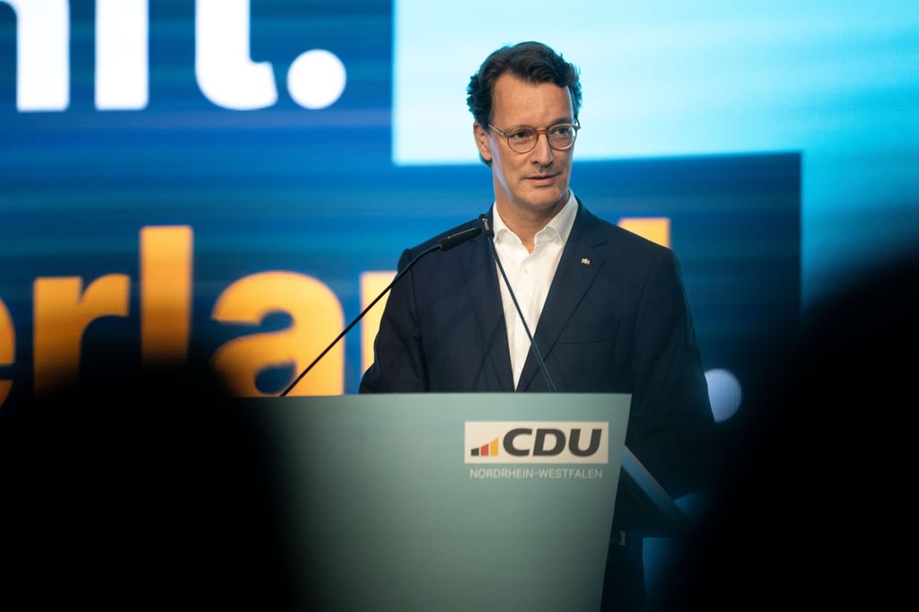 NRW-Ministerpräsident Hendrik Wüst (CDU) hat sich besorgt angesichts des starken Abschneidens der AfD geäußert.