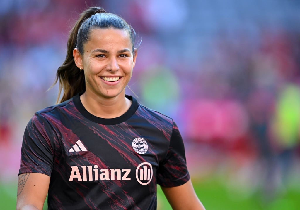 Lena Oberdorf krönte ihr Startelf-Debüt mit zwei Toren.