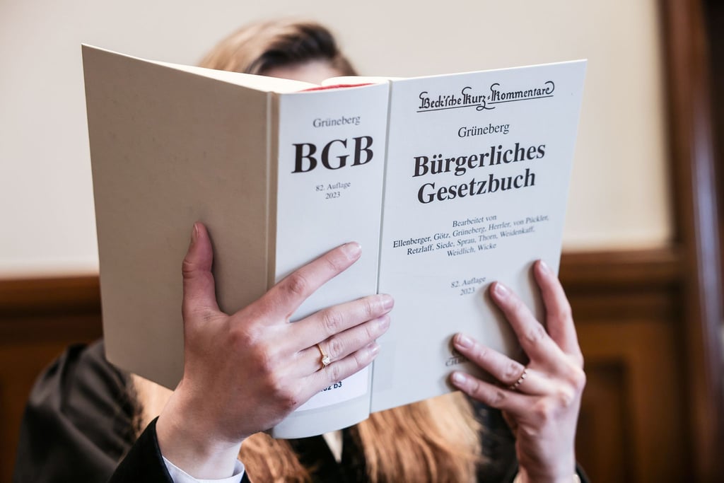 Die Rechtsprechung lässt die Verdachtskündigung nur unter strengen Voraussetzungen zu.