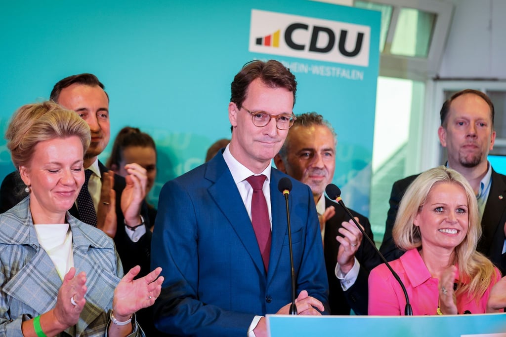 NRW-Ministerpräsident Hendrik Wüst (CDU) hat sich besorgt angesichts des starken Abschneidens der AfD geäußert, aber auch das Abschneiden der CDU gelobt.