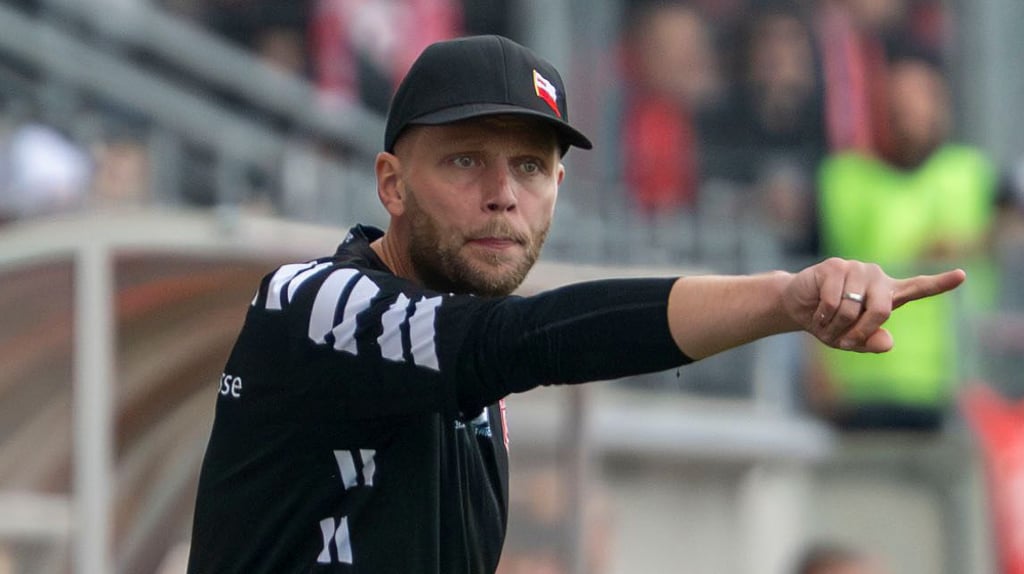 HFC-Trainer Robert Schröder war mit dem Angriffsspiel seines Teams nicht zufrieden.