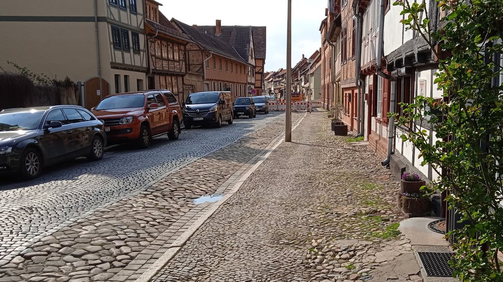 Der Augustinern gehört zu den Straßen in Quedlinburg, die mit Städtebaufördergeld ausgebaut werden sollen. Für einen ersten Bauabschnitt war bereits eine Förderung bewilligt.